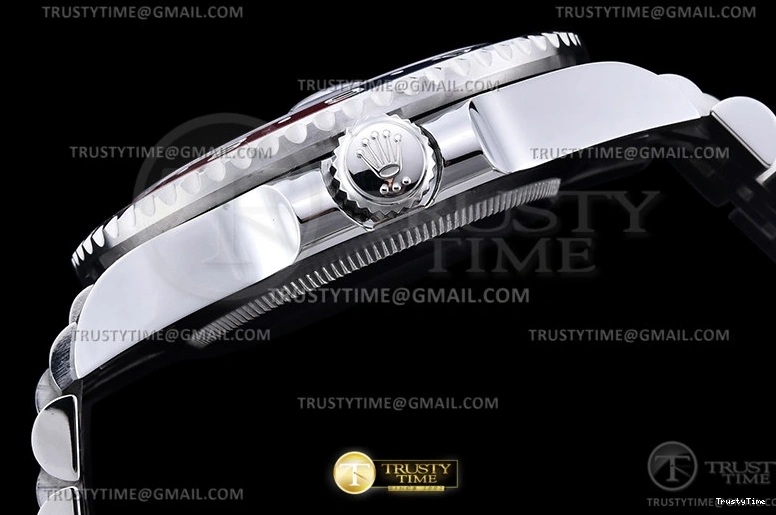 0210 ROLGMT0211 – GMT II 126710 Jub 904L SS SS Blk VRF A3285 CHS MAX Vibrant 963